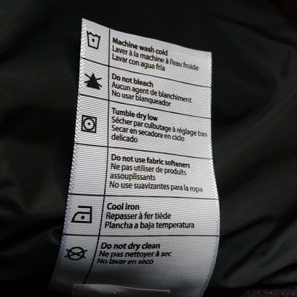 Carhartt rain defender jacket small (4-6) - Picture 13 of 15